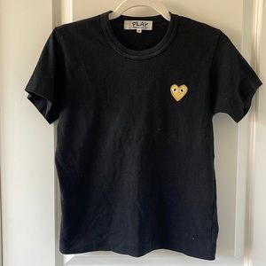 Commes des garcon tshirt gold heart size M